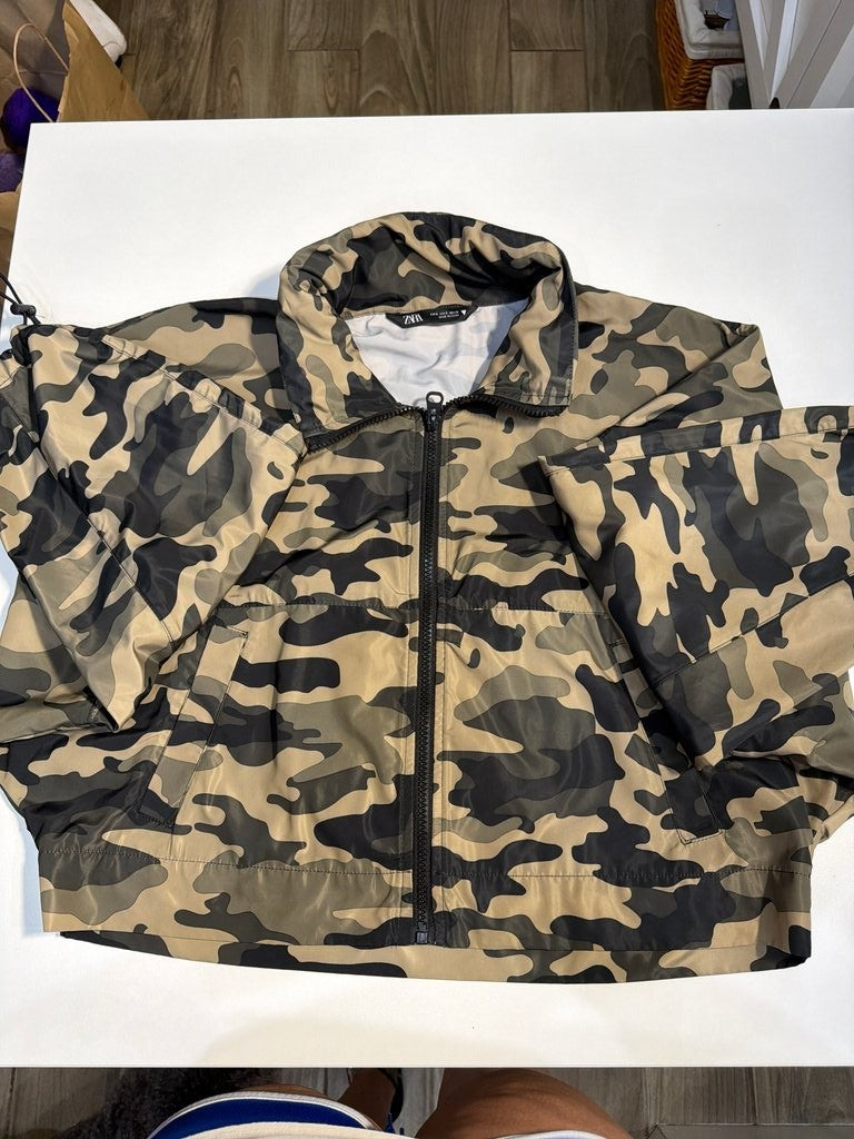 Zara Camouflage Windbreaker Jacket0