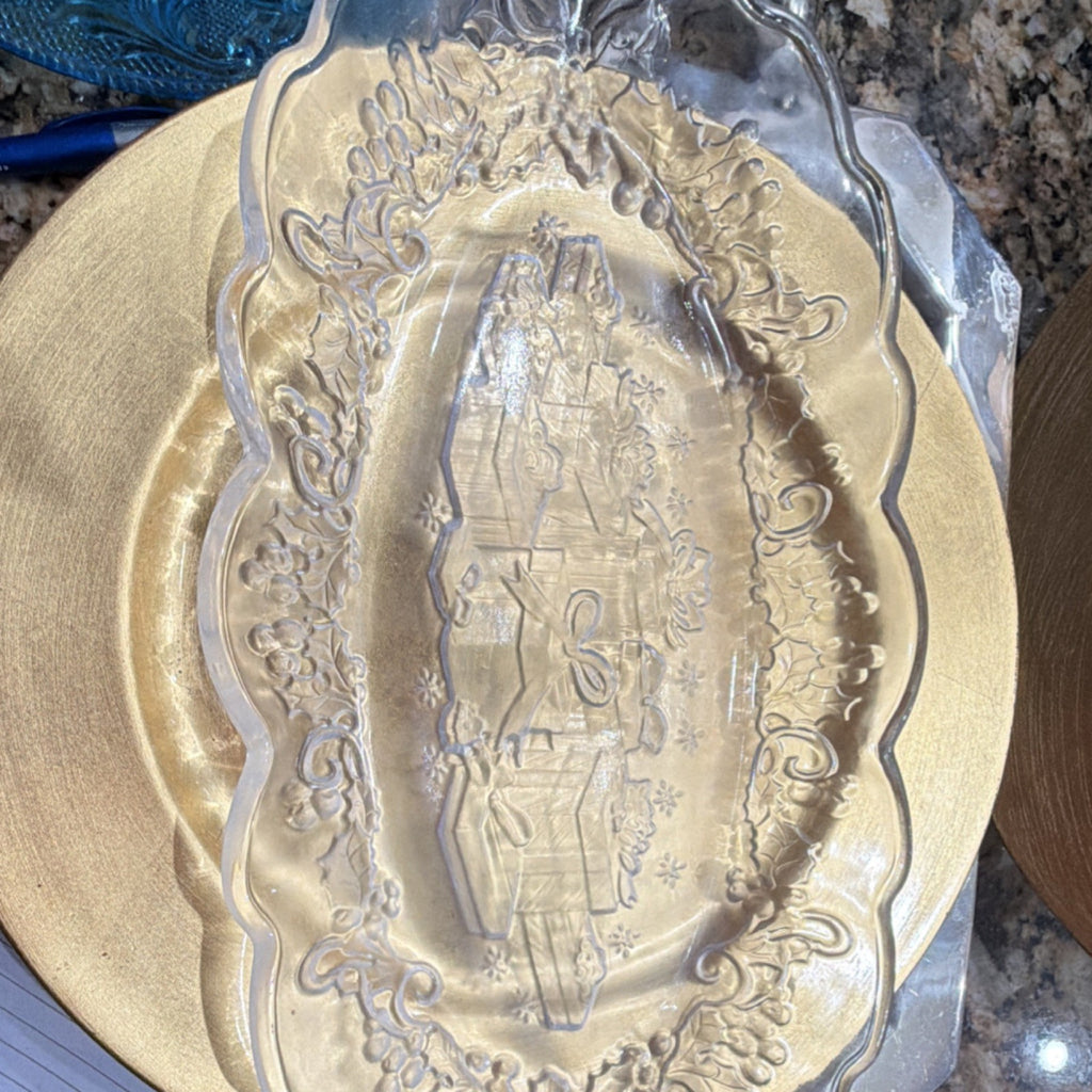 Clear Glass Oval Platter with Embossed Decorative Design1