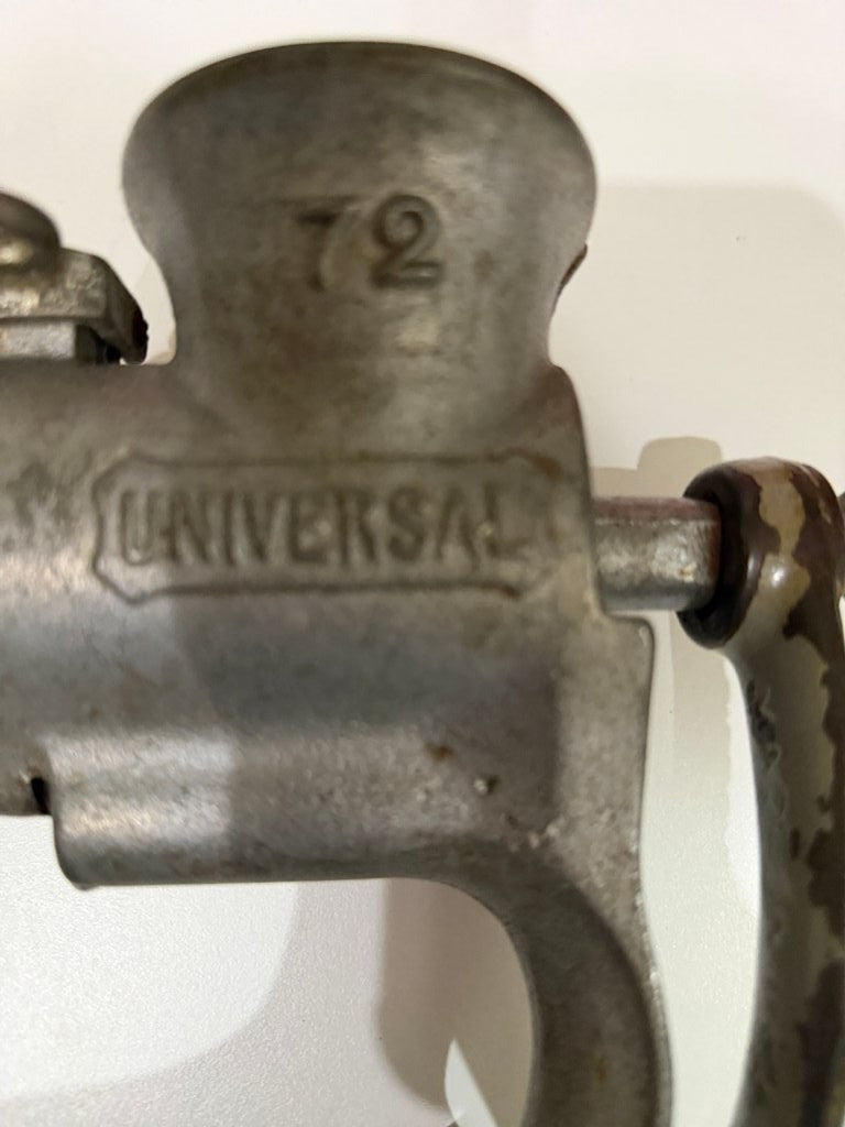Vintage Universal No. 72 Meat Grinder1